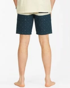 Brand new 💯 Billabong Tribong Lo Tides Boardshorts 19" NAVY 😀 24 Brand new 💯 Billabong Tribong Lo Tides Boardshorts 19" NAVY 😀 -mens-boardshorts shop abybs00127 billabongw nvy bck1 1