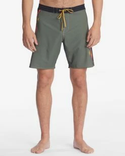 Coupon 🌟 Billabong Wrangler United By Pro Boardshorts 18" MILITARY 👏 -mens-boardshorts shop abybs00310 billabongw mil frt1 1