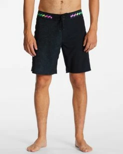 Cheap 🛒 Billabong Riot Pro Performance 19" Boardshorts STEALTH 🔥 -mens-boardshorts shop abybs00374 billabongw sth frt1 1